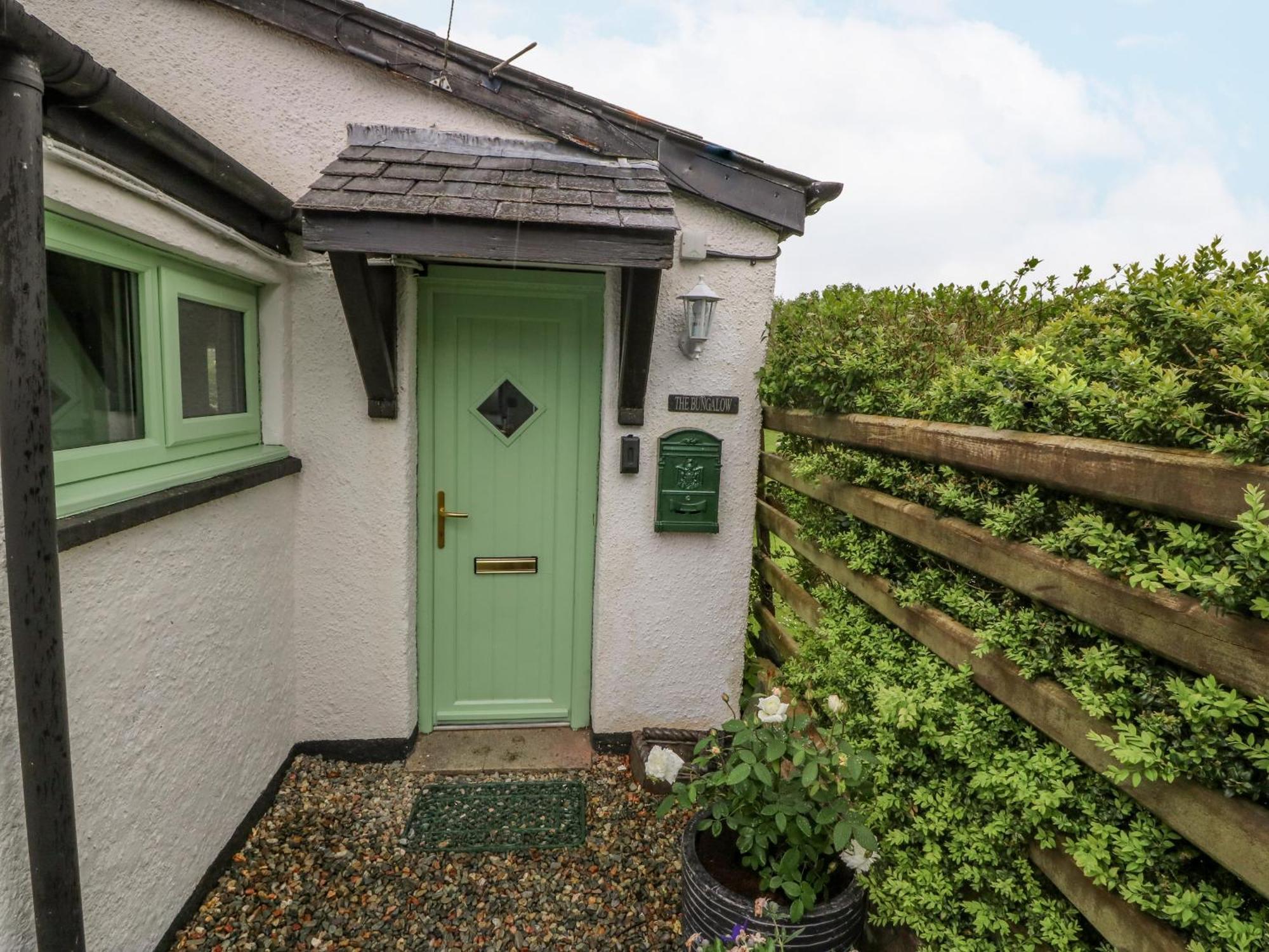 White Roses Retreat Villa Betws-y-Coed Exterior photo